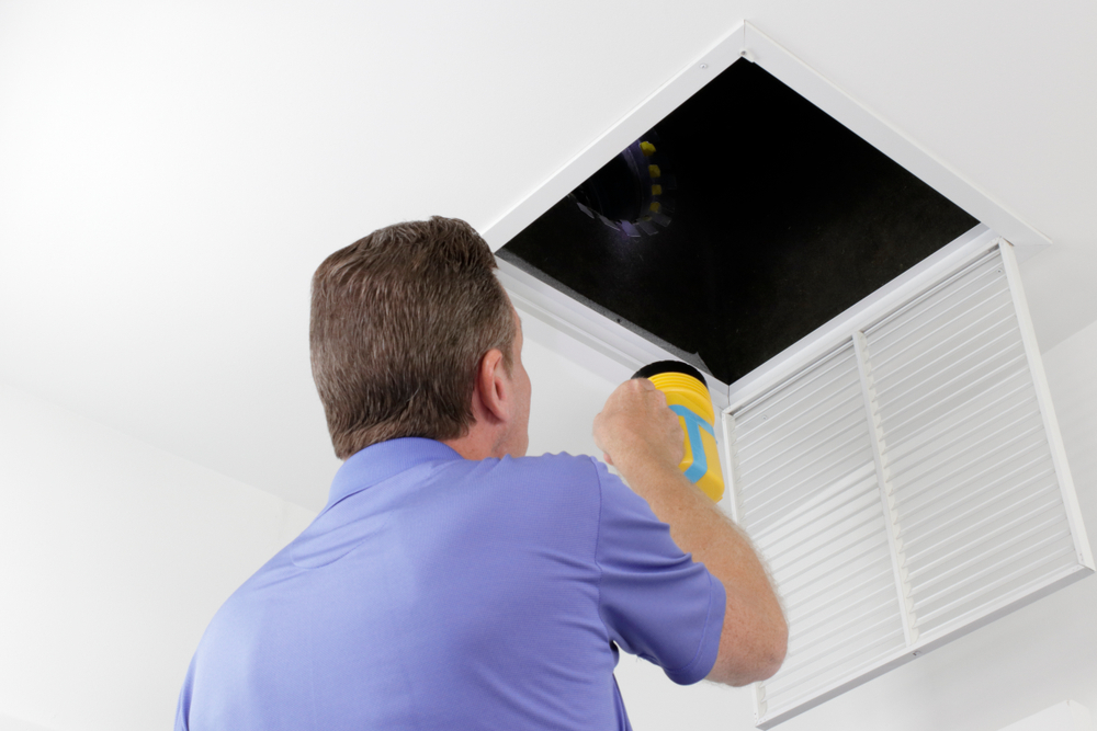https://www.buffalohomeremodelingtx.com/buffalo-home-remodeling-and-remediation-inspecting-air-duct